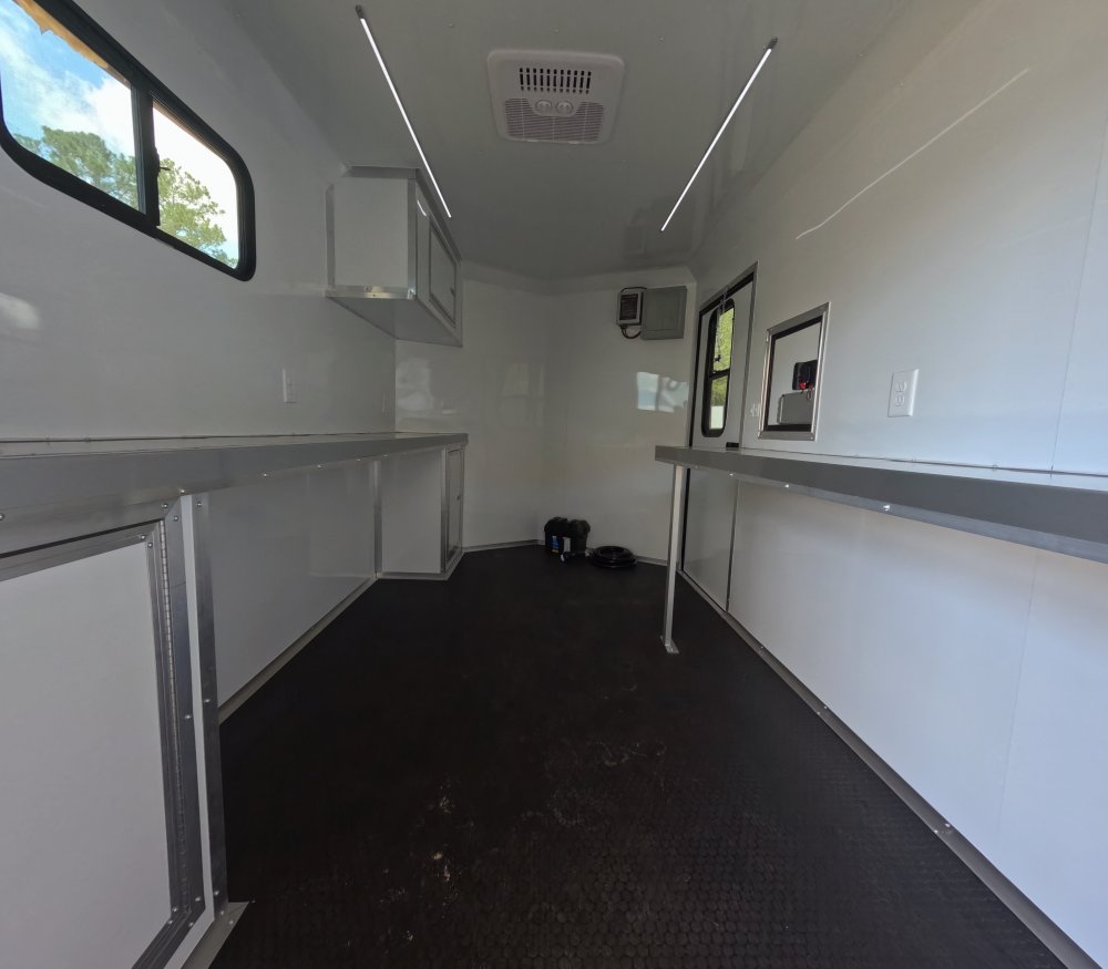 7'x10' Quality Cargo Fiber Splicing Trailer