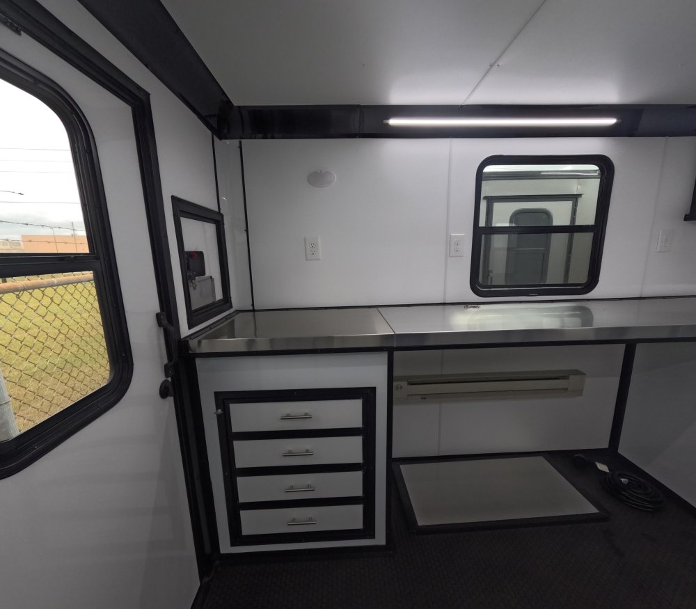 7'x12' Quality Cargo Fiber Splicing Trailer