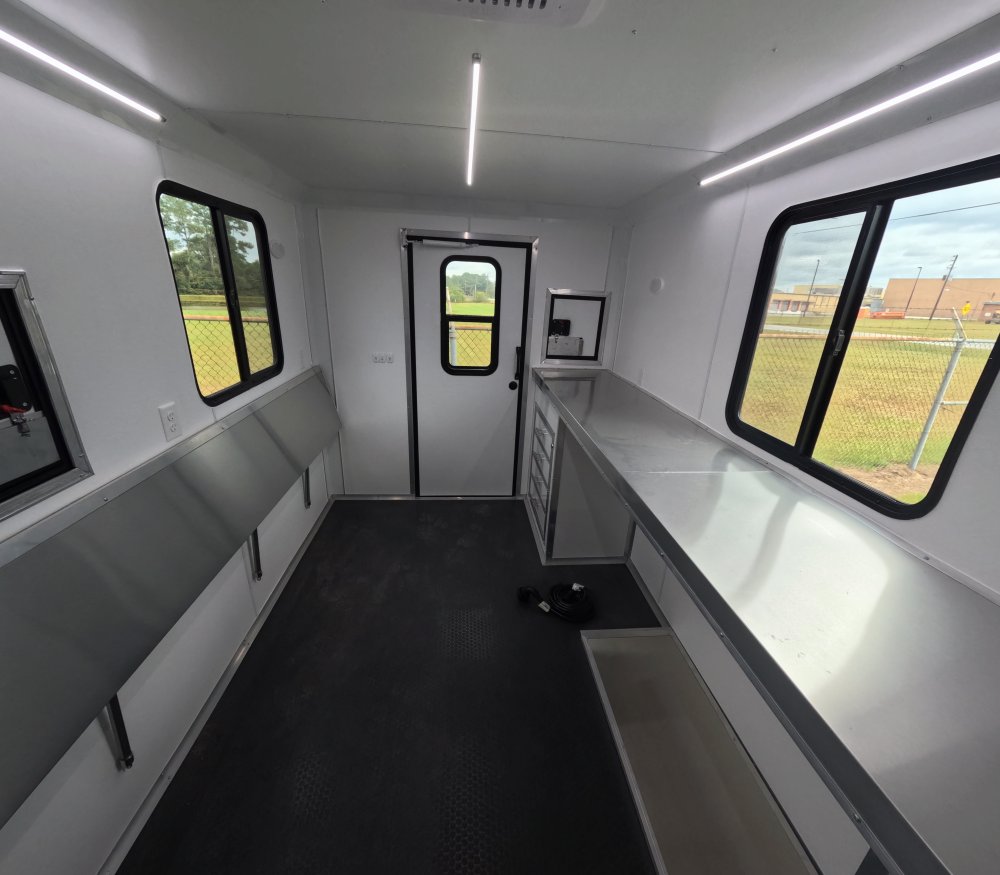 7'x12' Quality Cargo Fiber Splicing Trailer