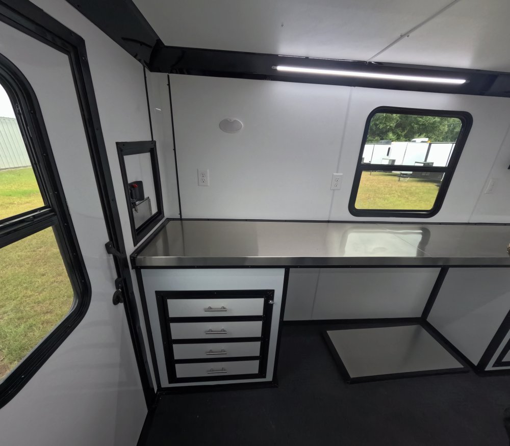 7'x12' Quality Cargo Fiber Splicing Trailer