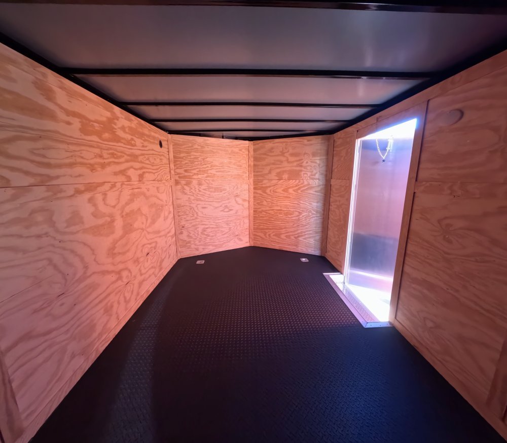 8.5'x24' Quality Cargo Enclosed Cargo