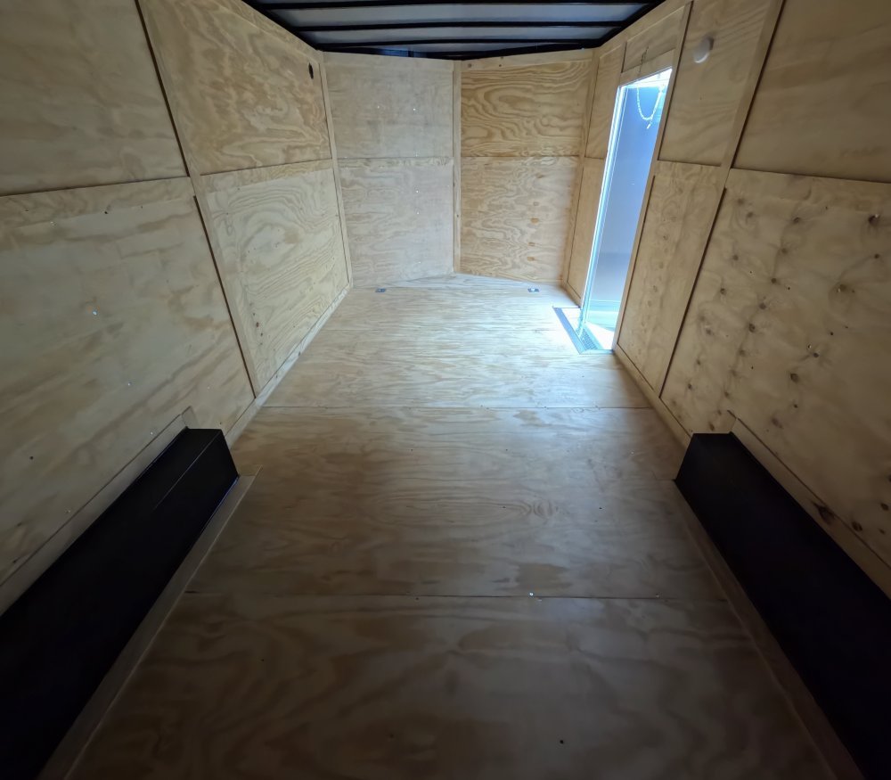 8' 5"x22' Quality Cargo Enclosed Cargo