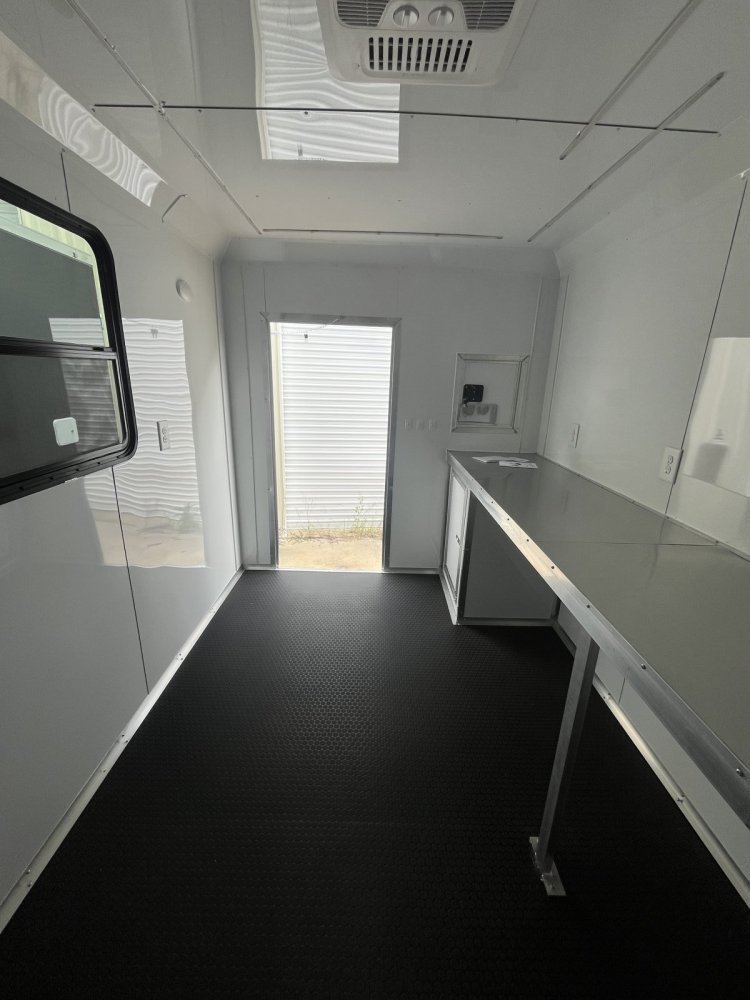 7'x10' Quality Cargo Enclosed Cargo