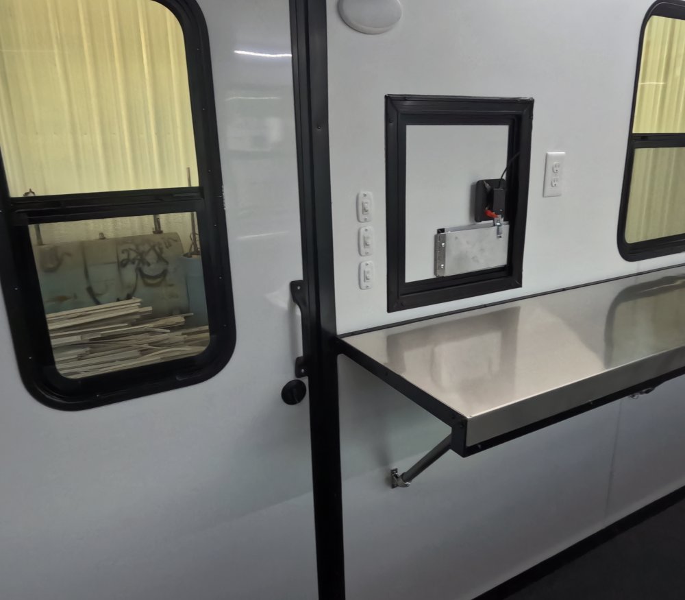 7'x12' Quality Cargo Fiber Splicing Trailer