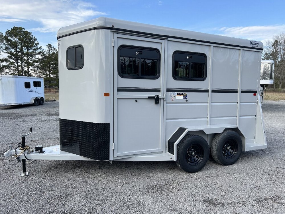 2025 Valley Trailers 2820 2-Horse Trailer