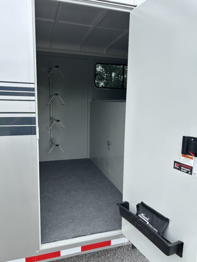 2026 Hawk 6H Head to Head Horse Trailer