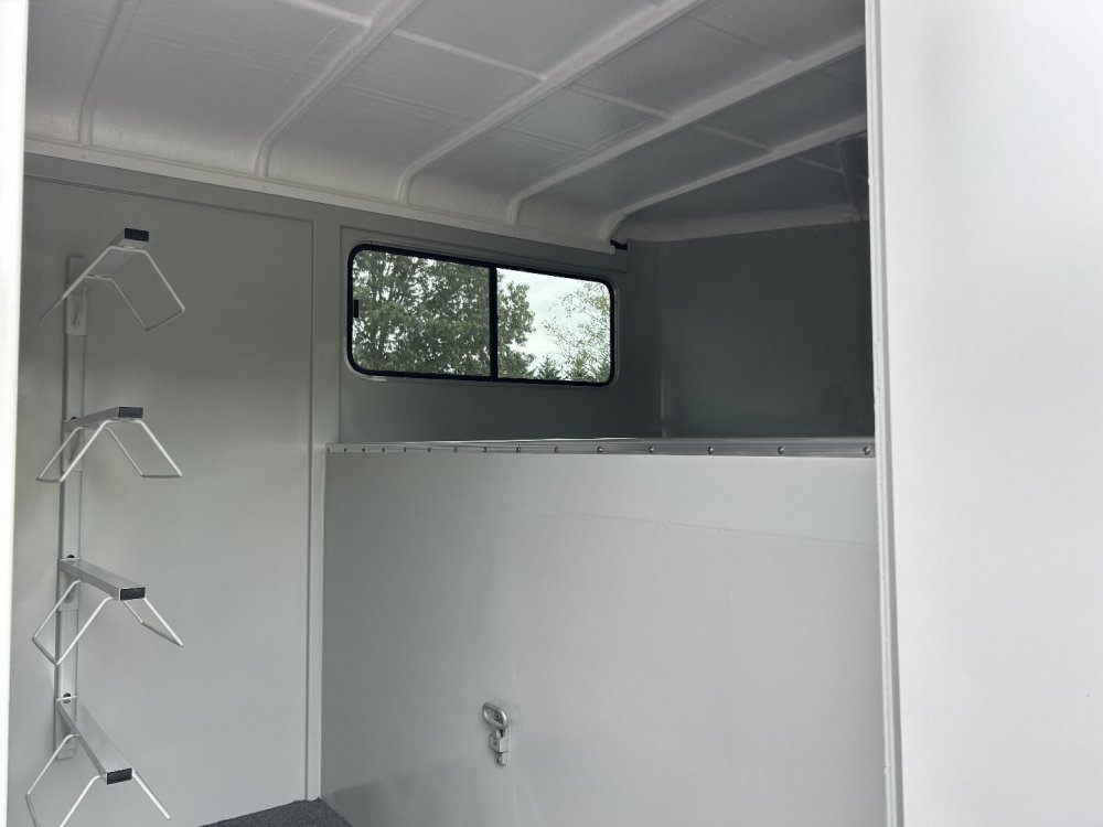 2026 Hawk 6H Head to Head Horse Trailer