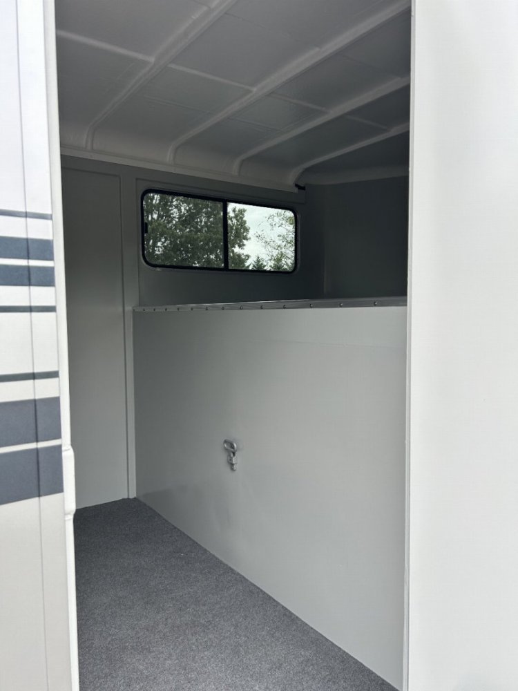 2026 Hawk 6H Head to Head Horse Trailer