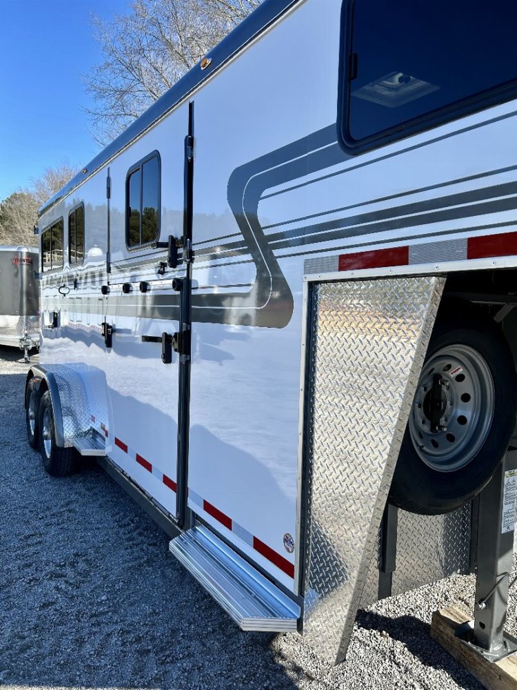 2025 Hawk 137 Elite Gooseneck Horse Trailer