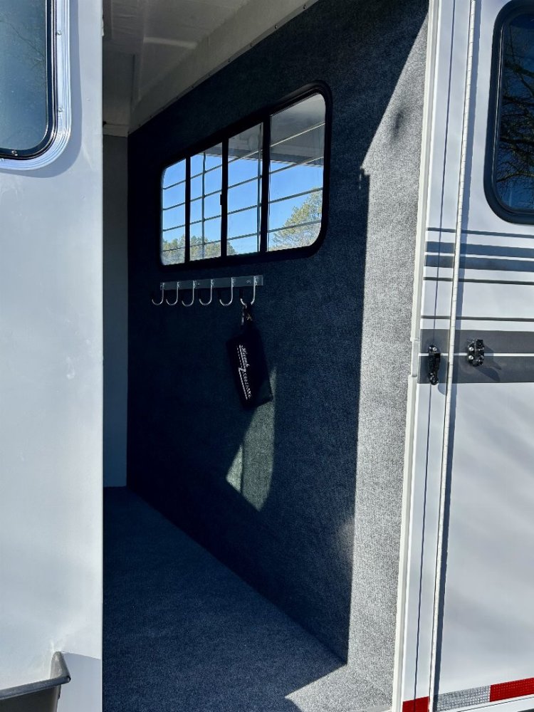 2025 Hawk 137 Elite Gooseneck Horse Trailer