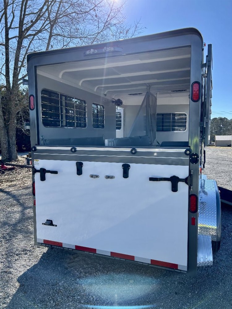 2025 Hawk 137 Elite Gooseneck Horse Trailer