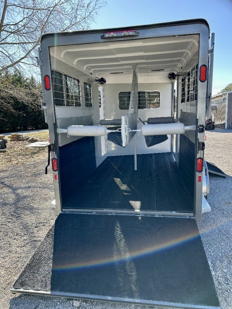 2025 Hawk 137 Elite Gooseneck Horse Trailer