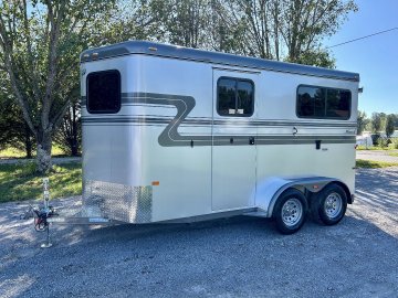 2025 Hawk 100C Horse Trailer