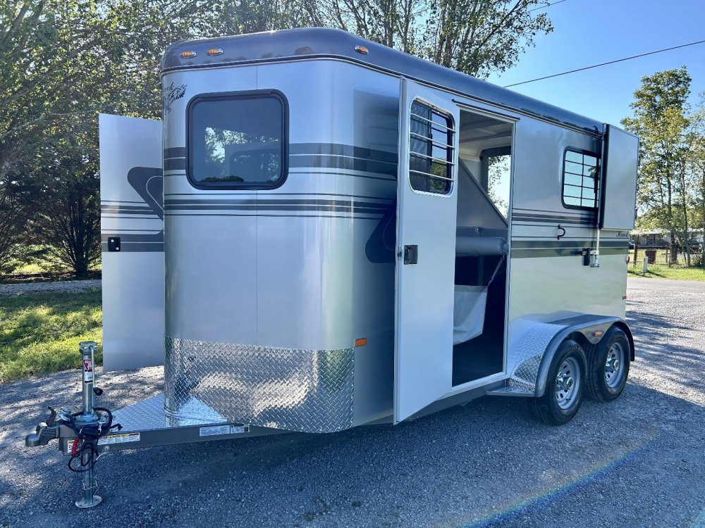 2025 Hawk 100C Horse Trailer