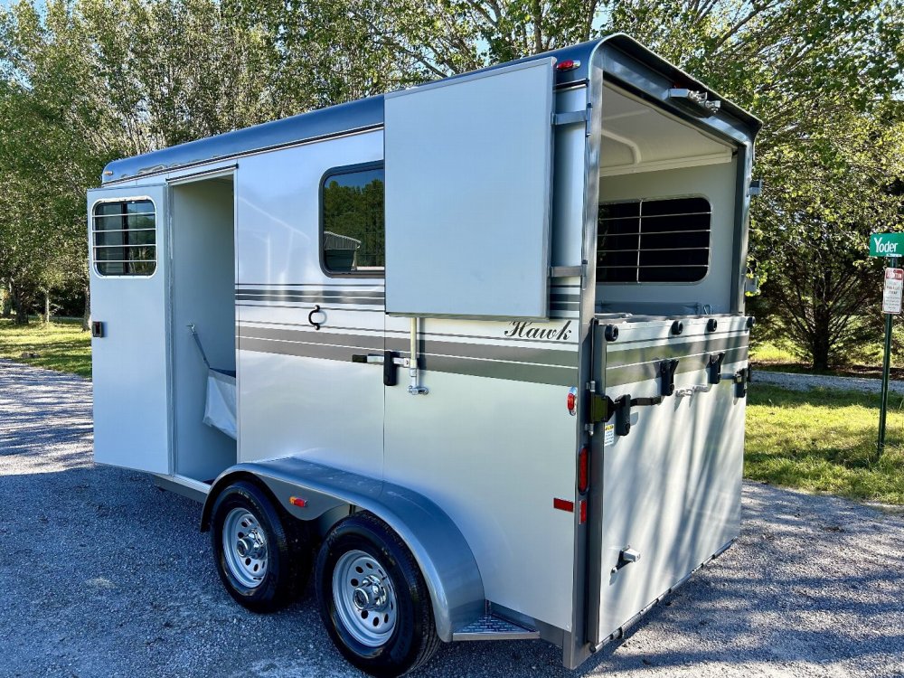 2025 Hawk 100C Horse Trailer