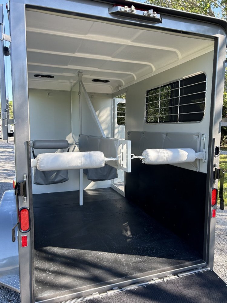 2025 Hawk 100C Horse Trailer