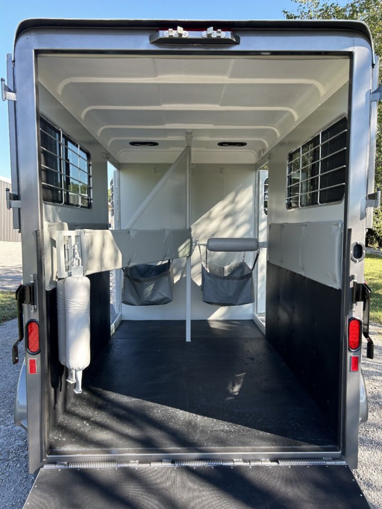 2025 Hawk 100C Horse Trailer