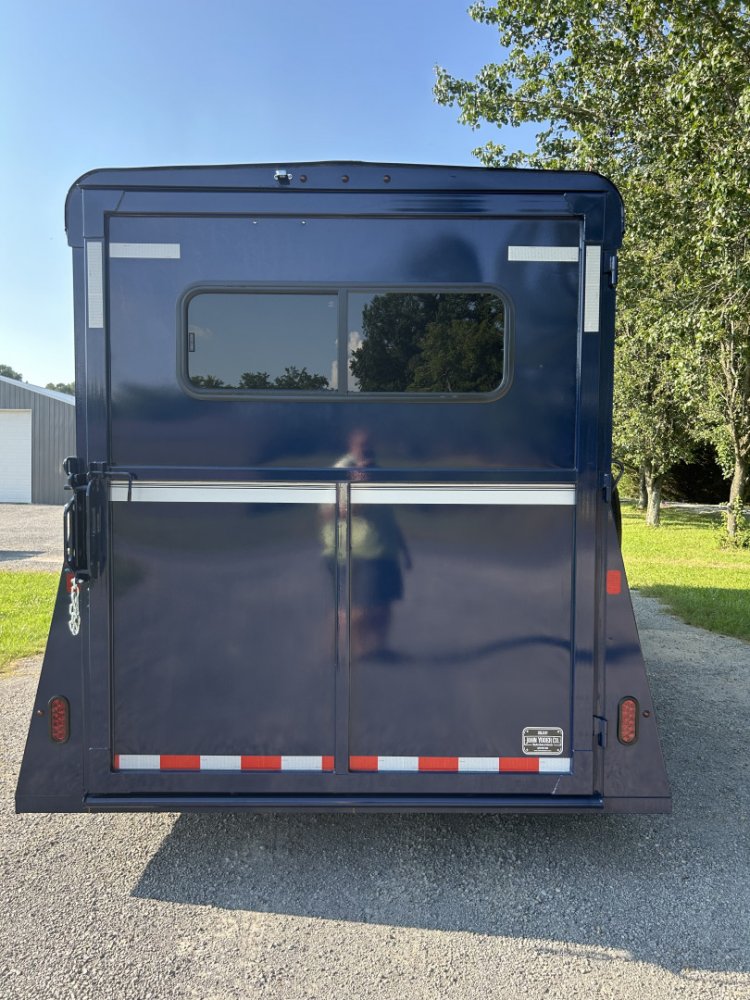 2026 Valley Trailers 4920 4-Horse Trailer