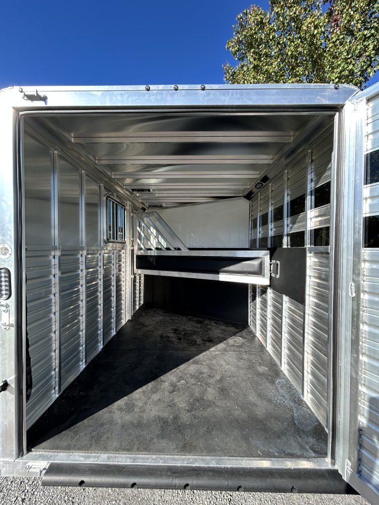 2026 Frontier Light 2H Slant Bumper Pull