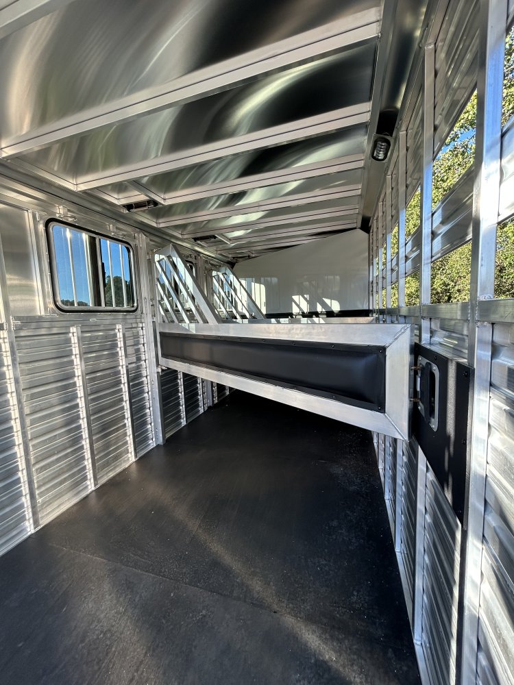 2026 Frontier 3H Slant Bumper Pull