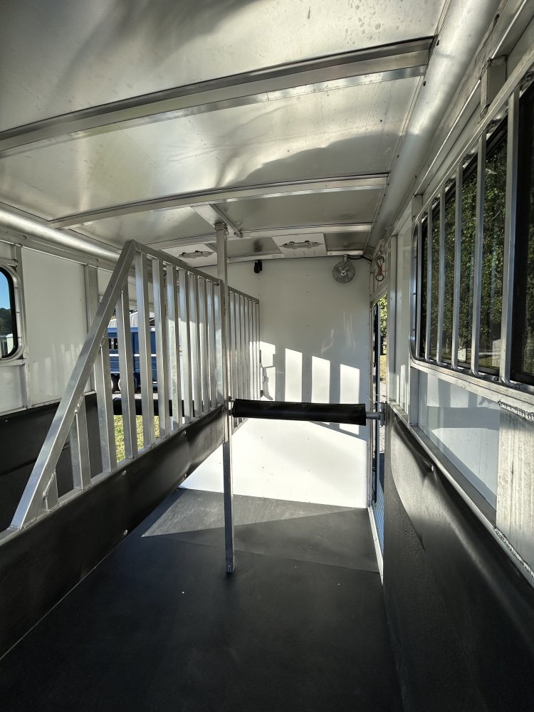 2019 Sundowner Charter 2H Straight-Load GN