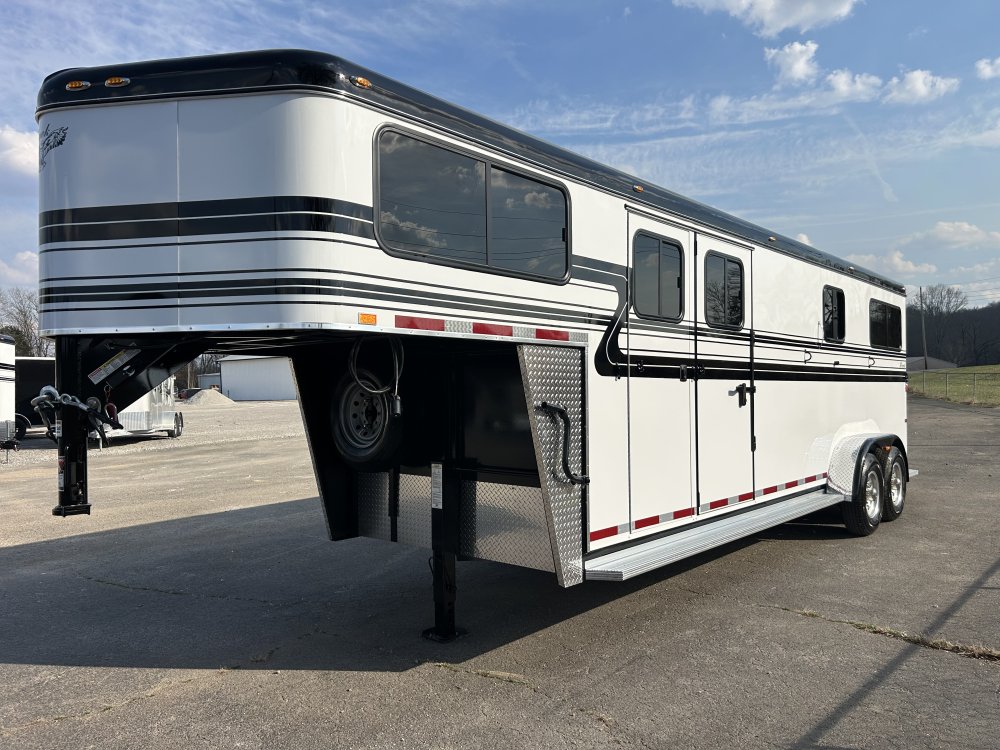New 2026 Hawk Trailers 2+1 Elite GN w/Dress & Side Ramp 7'6"x6'8"