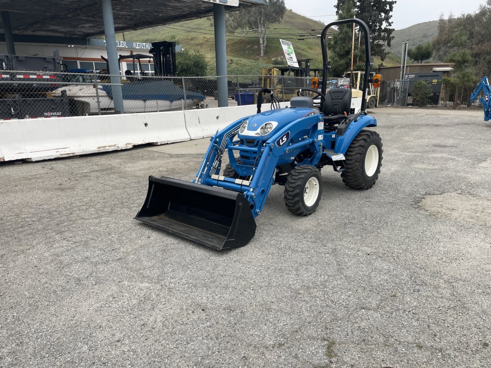 x LS LS Tractor Tractor