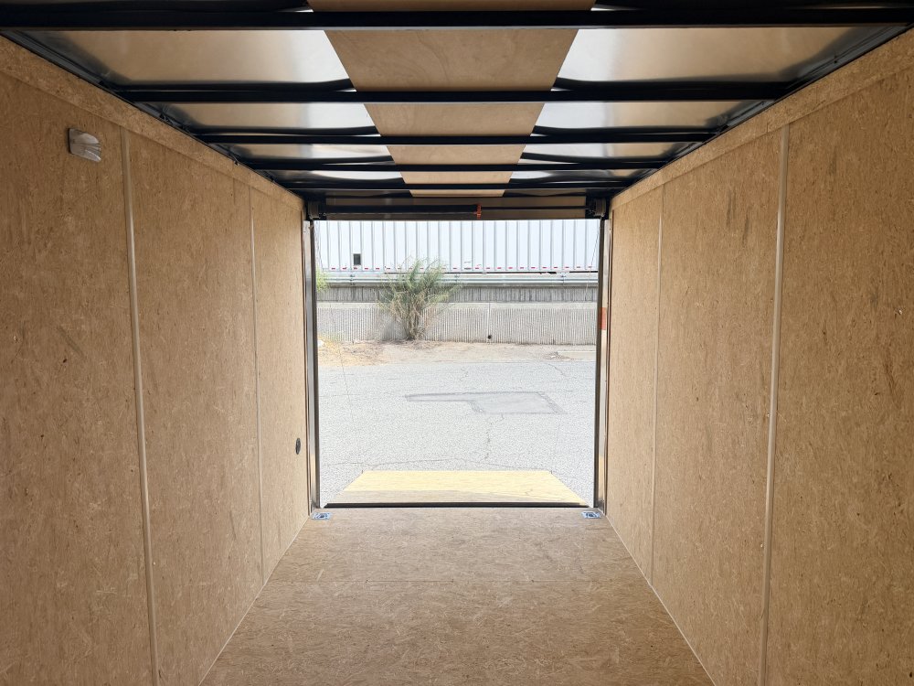 7'x16' Look Enclosed Cargo