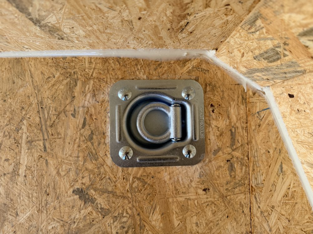 7'x16' Look Enclosed Cargo