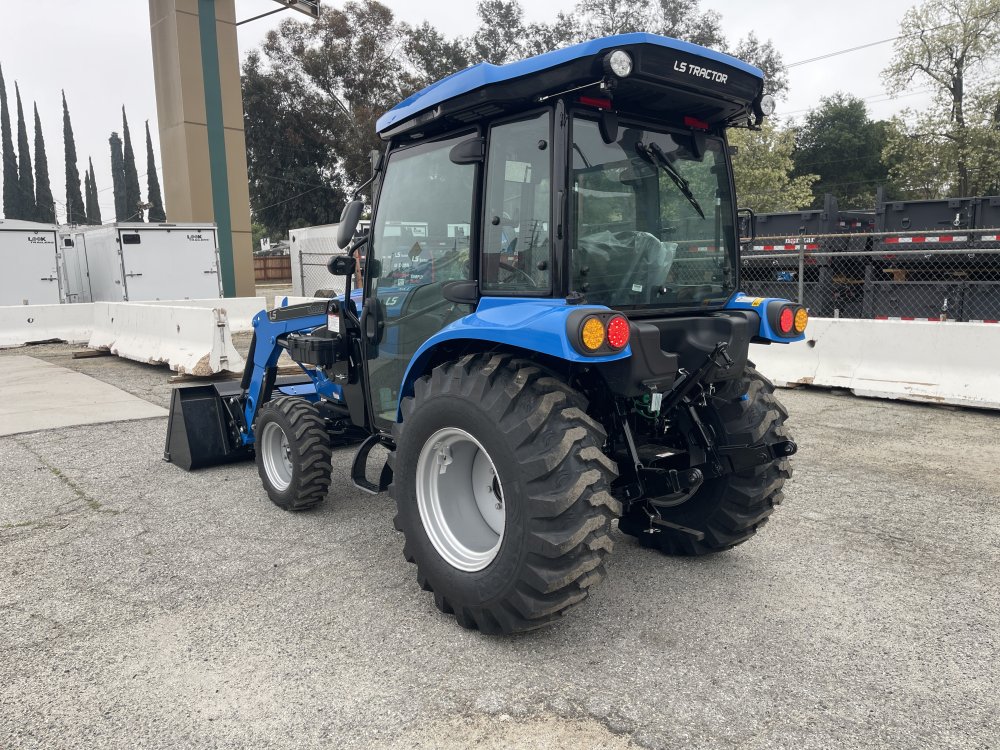 x LS LS Tractor Tractor