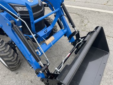 x LS LS Tractor Tractor