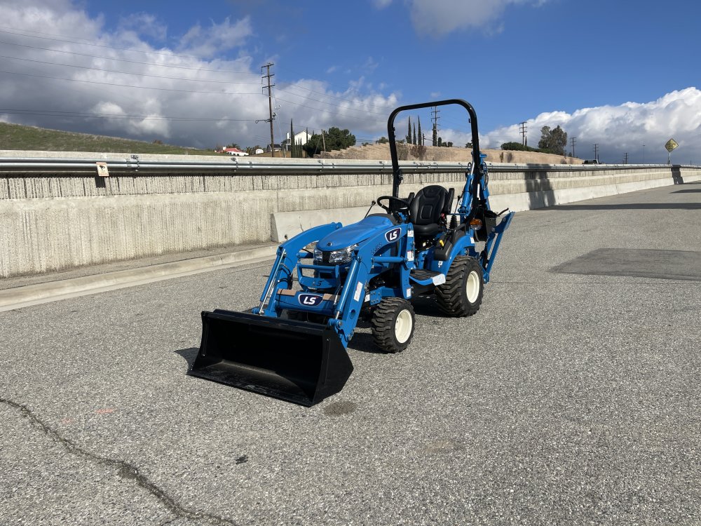 2025 LS MT125HST Tractor