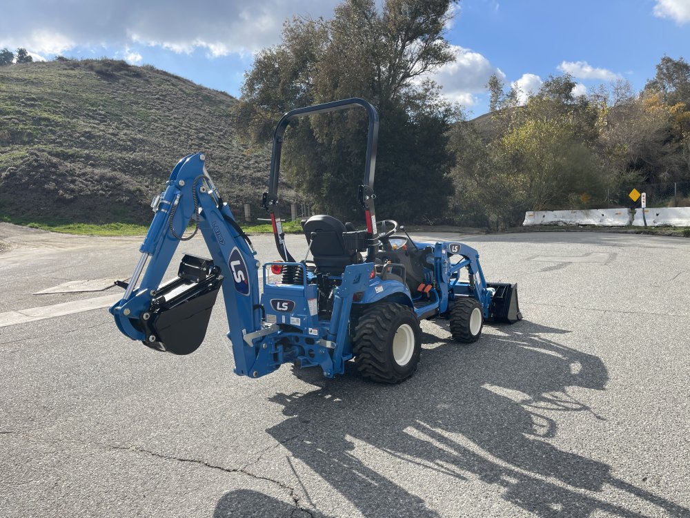 2025 LS MT125HST Tractor