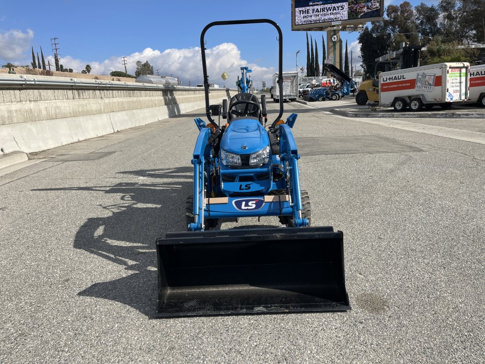 2025 LS MT125HST Tractor