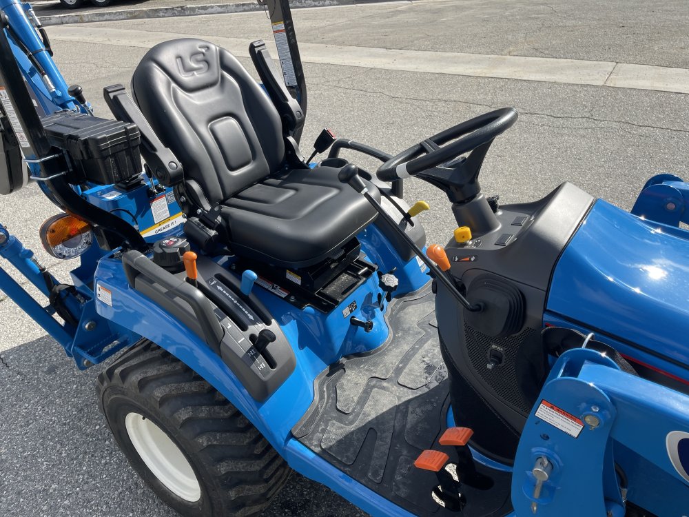 2025 LS MT125HST Tractor