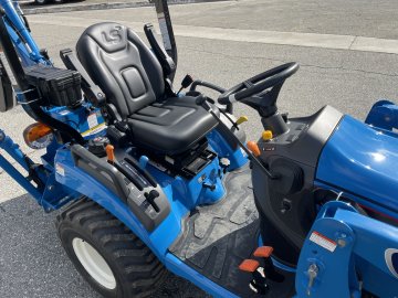 2025 LS MT125HST Tractor