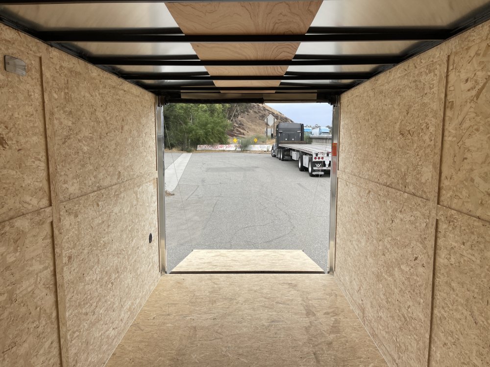 7'x16' Look Enclosed Cargo