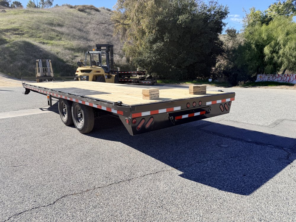 102"x24' IronBull Equipment Trailer