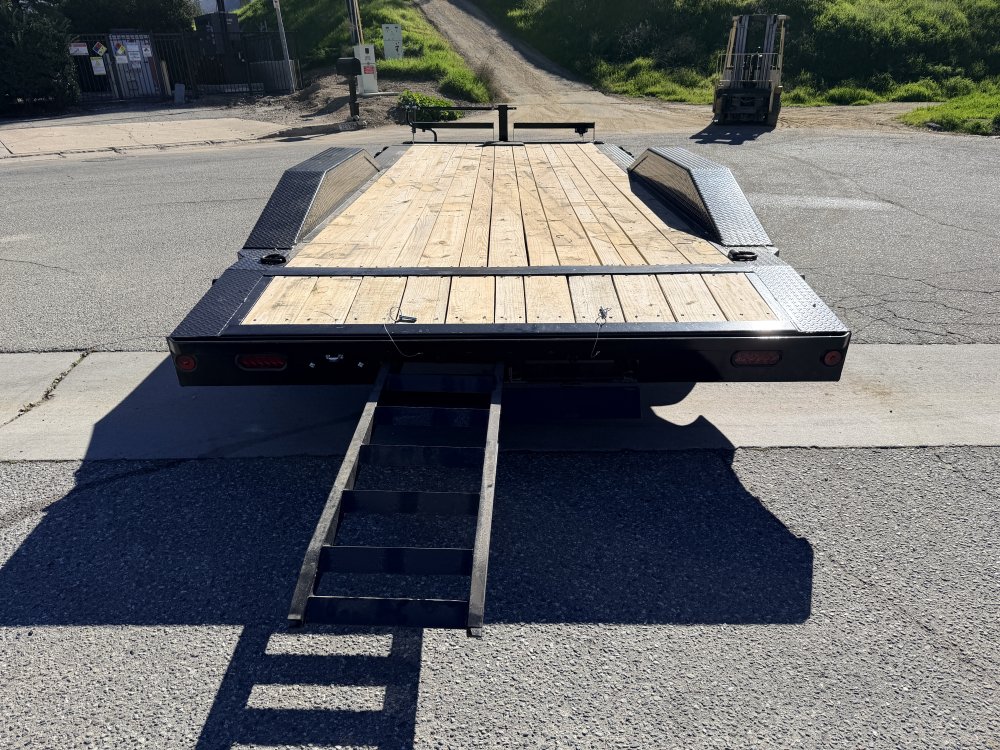 102"x20' IronBull Equipment Trailer