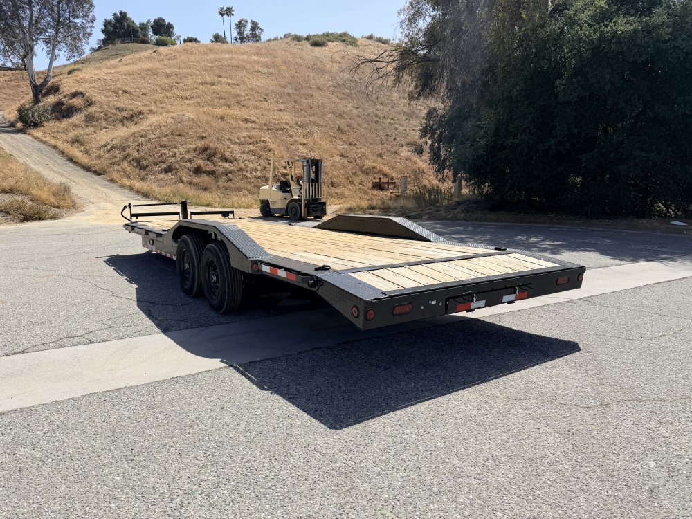 102"x26' IronBull Equipment Trailer