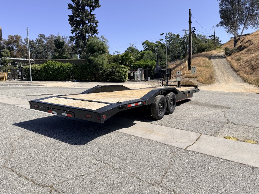 102"x26' IronBull Equipment Trailer