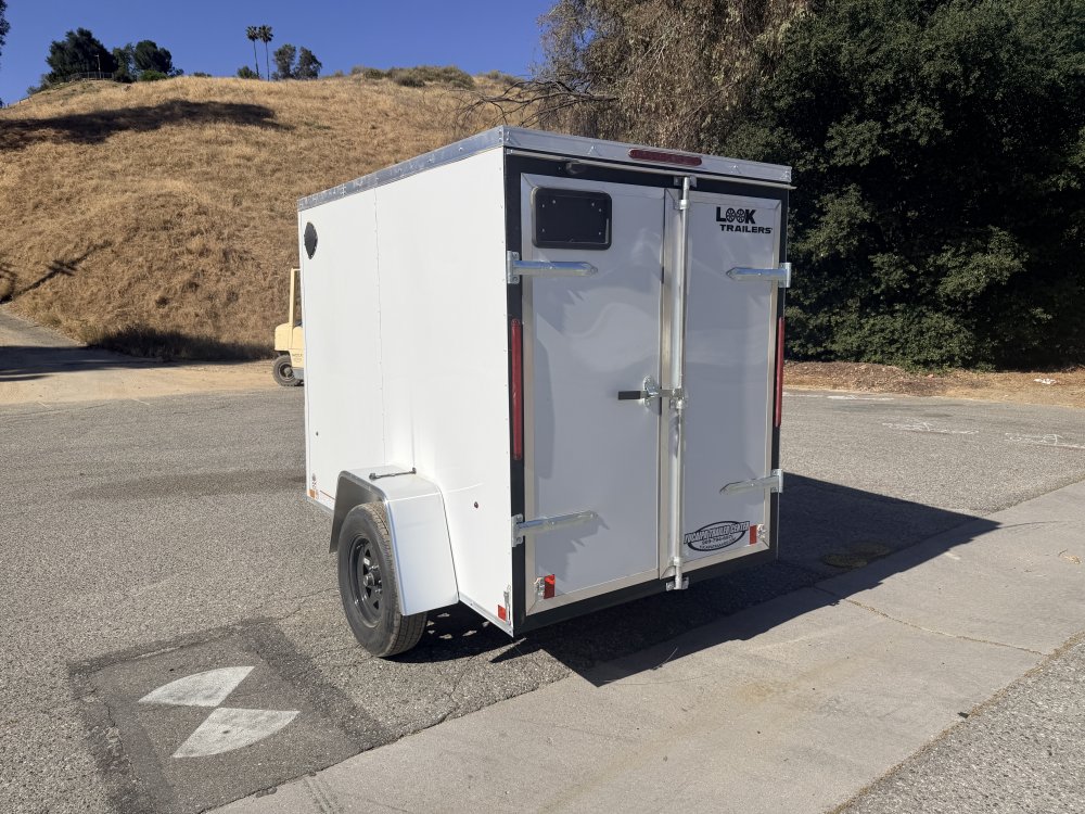 5'x8' Look Enclosed Cargo