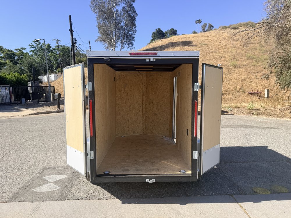 5'x8' Look Enclosed Cargo