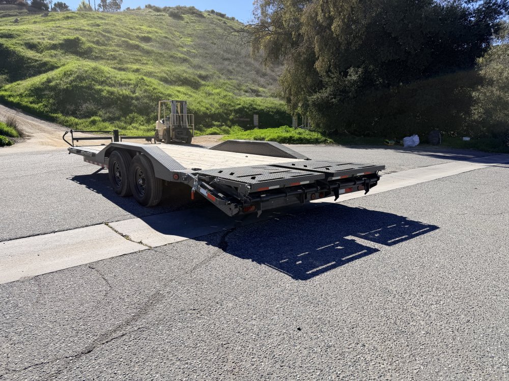 102"x22' IronBull Equipment Trailer