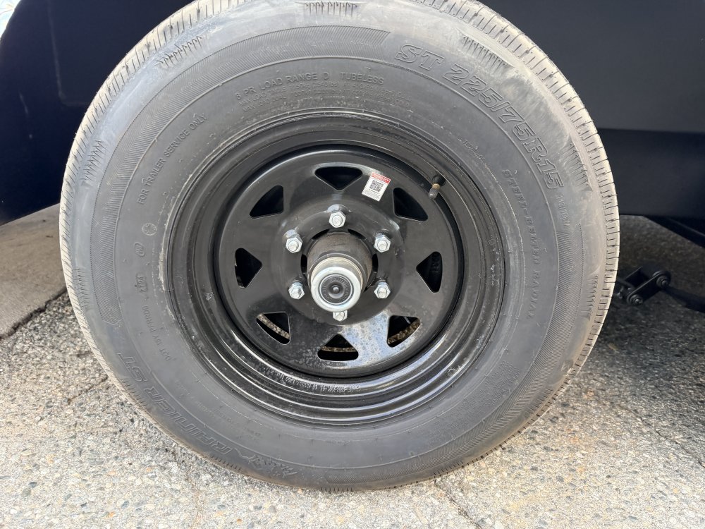 8.5'x22' Look Enclosed Car Hauler