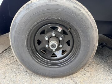 8.5'x22' Look Enclosed Car Hauler