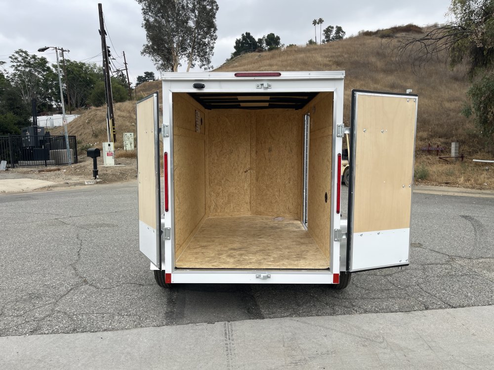 5'x8' Look Enclosed Cargo