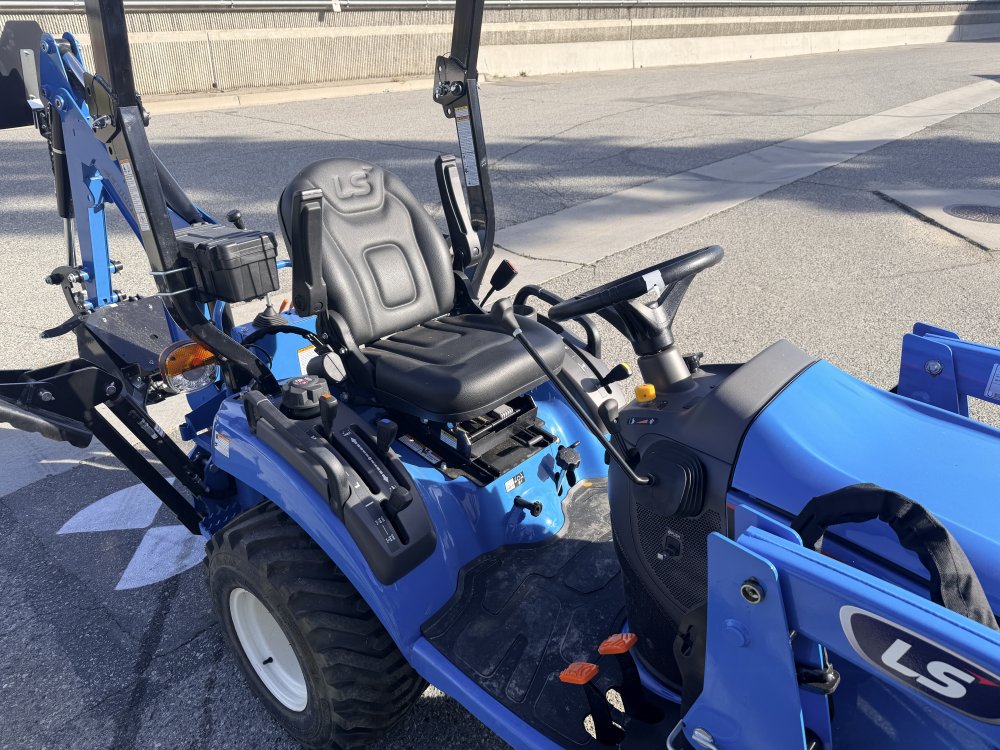 x LS LS Tractor Tractor