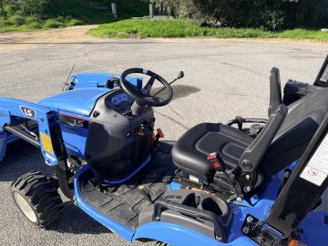 x LS LS Tractor Tractor