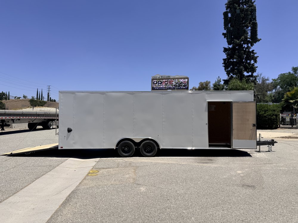 8' 5"x26' Look Enclosed Car Hauler